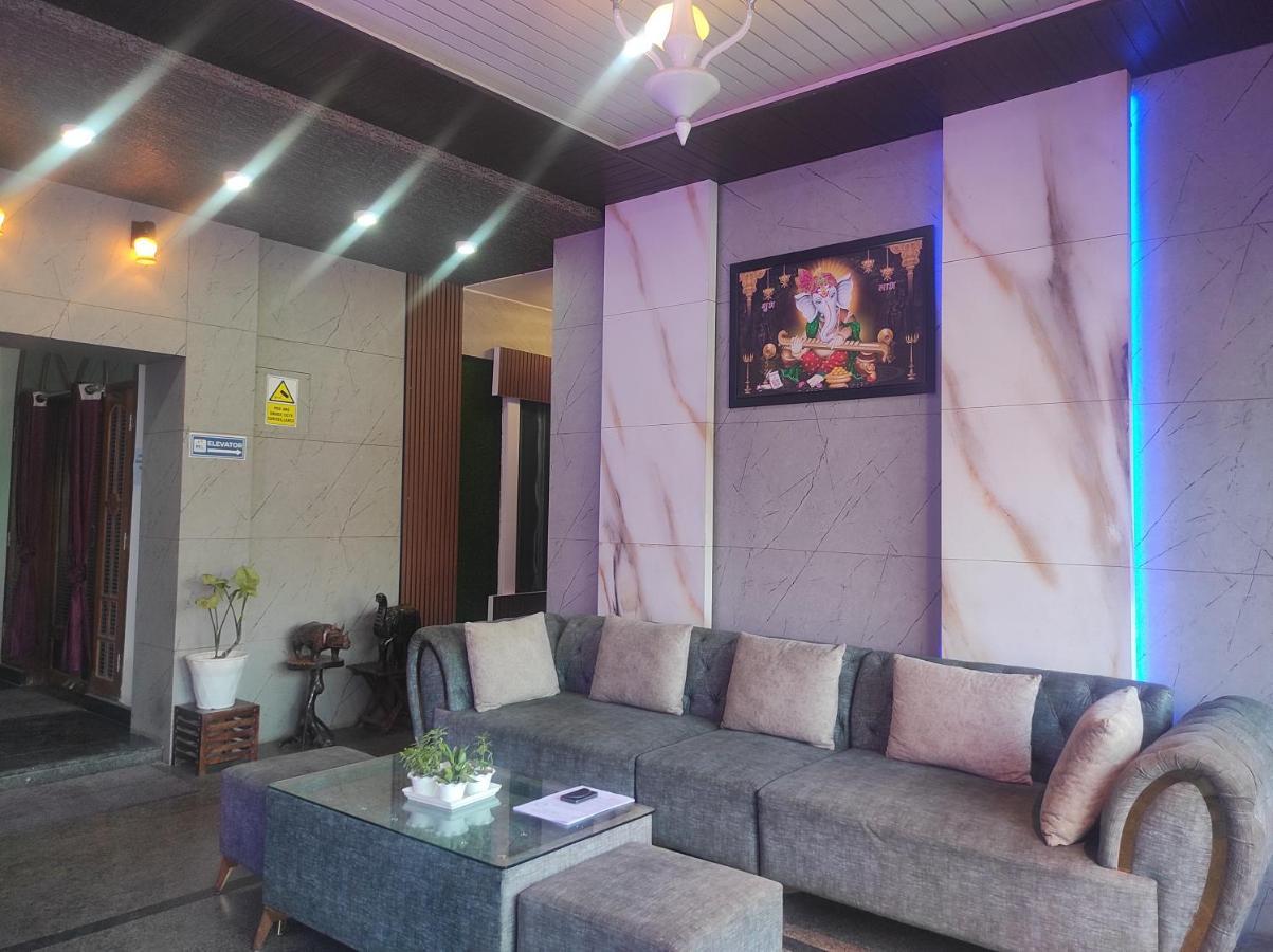Hotel Sg Hub Tower Margherita ภายนอก รูปภาพ