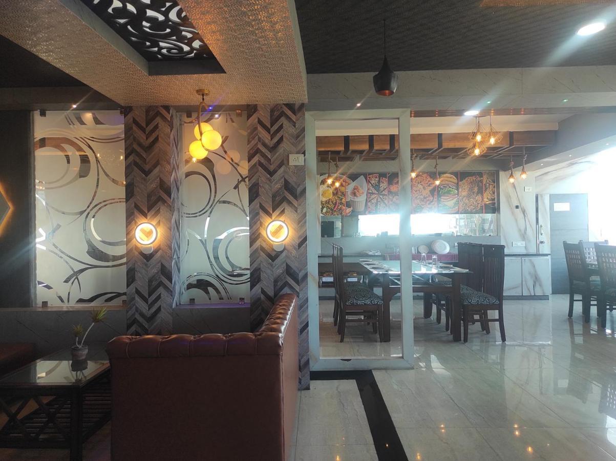 Hotel Sg Hub Tower Margherita ภายนอก รูปภาพ