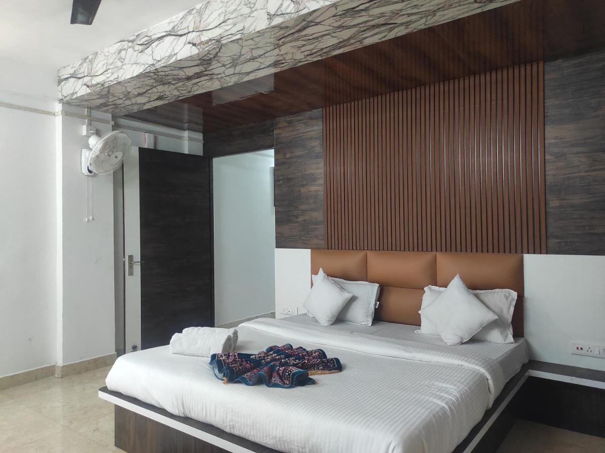 Hotel Sg Hub Tower Margherita ภายนอก รูปภาพ