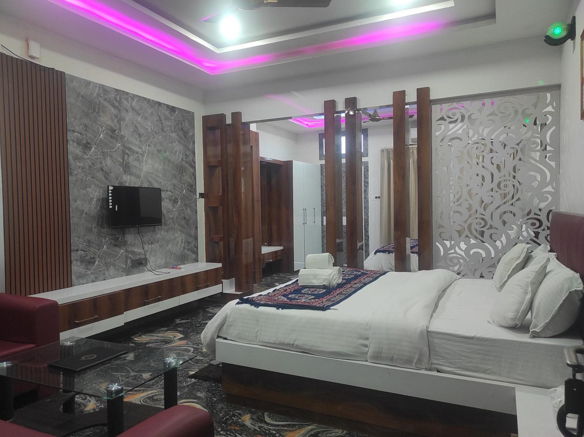 Hotel Sg Hub Tower Margherita ภายนอก รูปภาพ