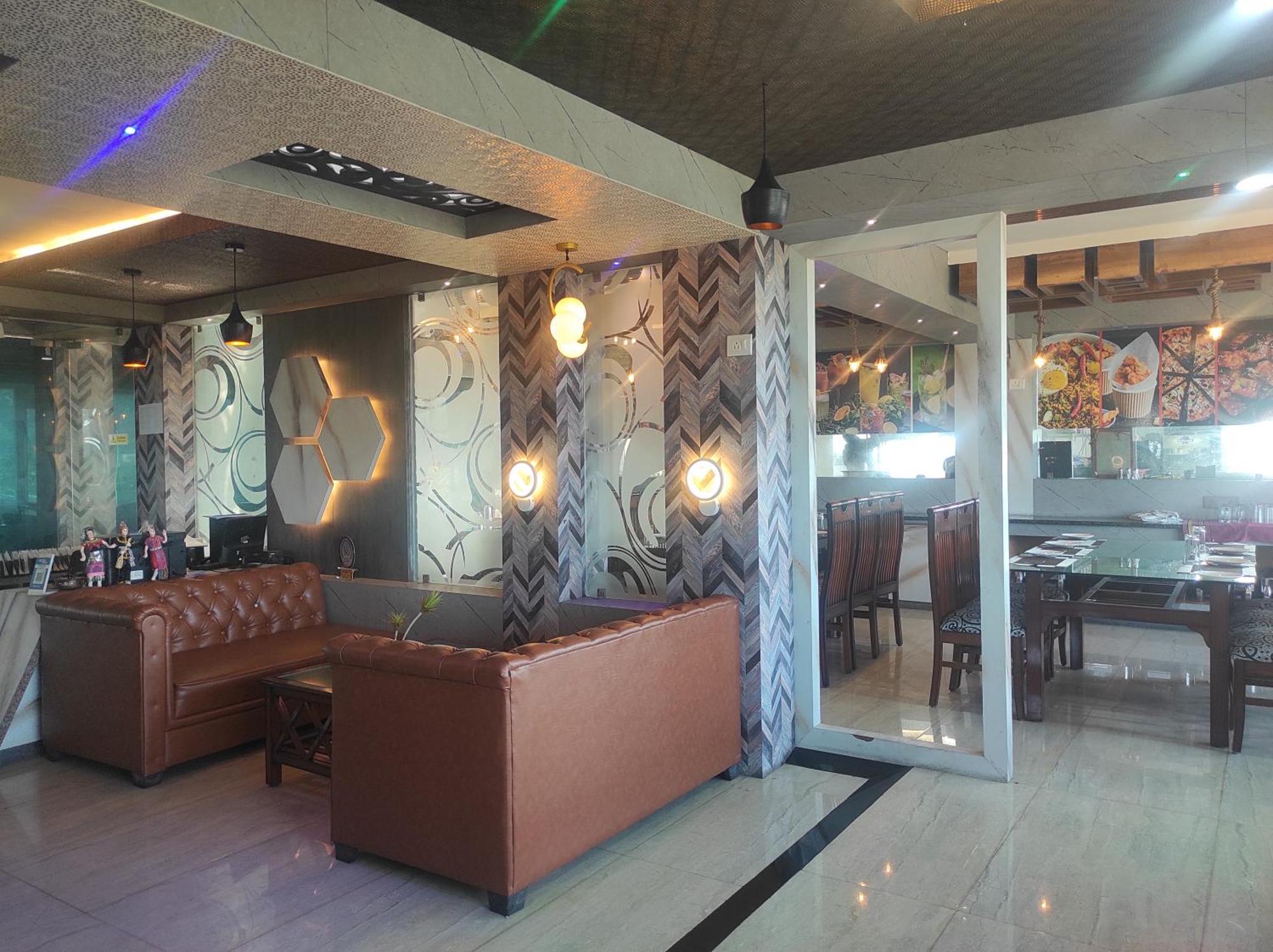 Hotel Sg Hub Tower Margherita ภายนอก รูปภาพ